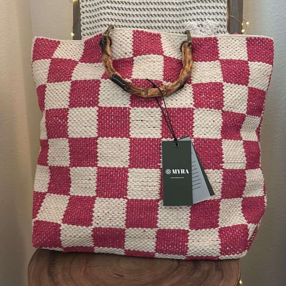 Myra classic Cottage Checker Tote in Pink - Picture 3 of 9